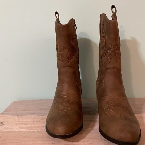 🆕Women Camel Suede leather Embroidered Country Heel Pointed Toe Cowgirl Boots - Picture 3 of 10